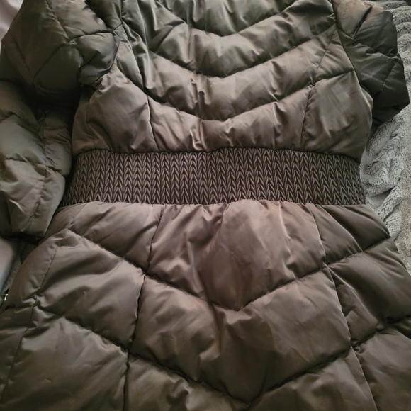 Tahari coat - Picture 4 of 5